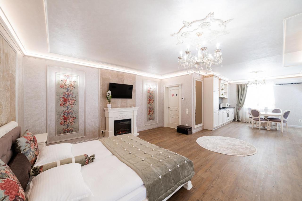 Vip Apartment On Duhnovicha Street .Free Parking. Uzhhorod Exterior foto